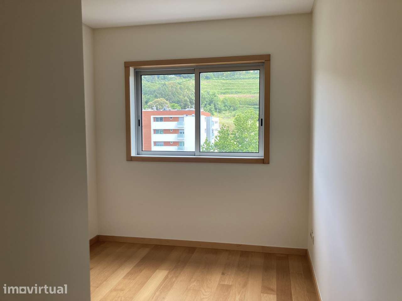 Apartamento para arrendamento em Tenões - Grande imagem: 5/8