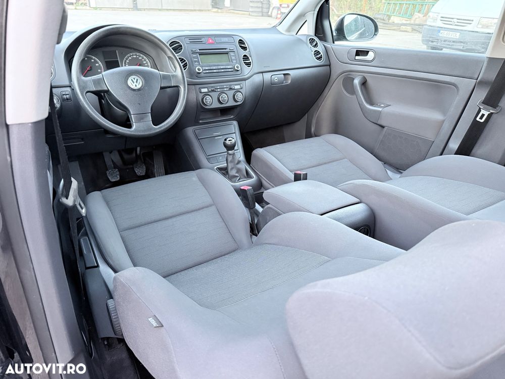 Volkswagen Golf 1.6 Comfortline - 12