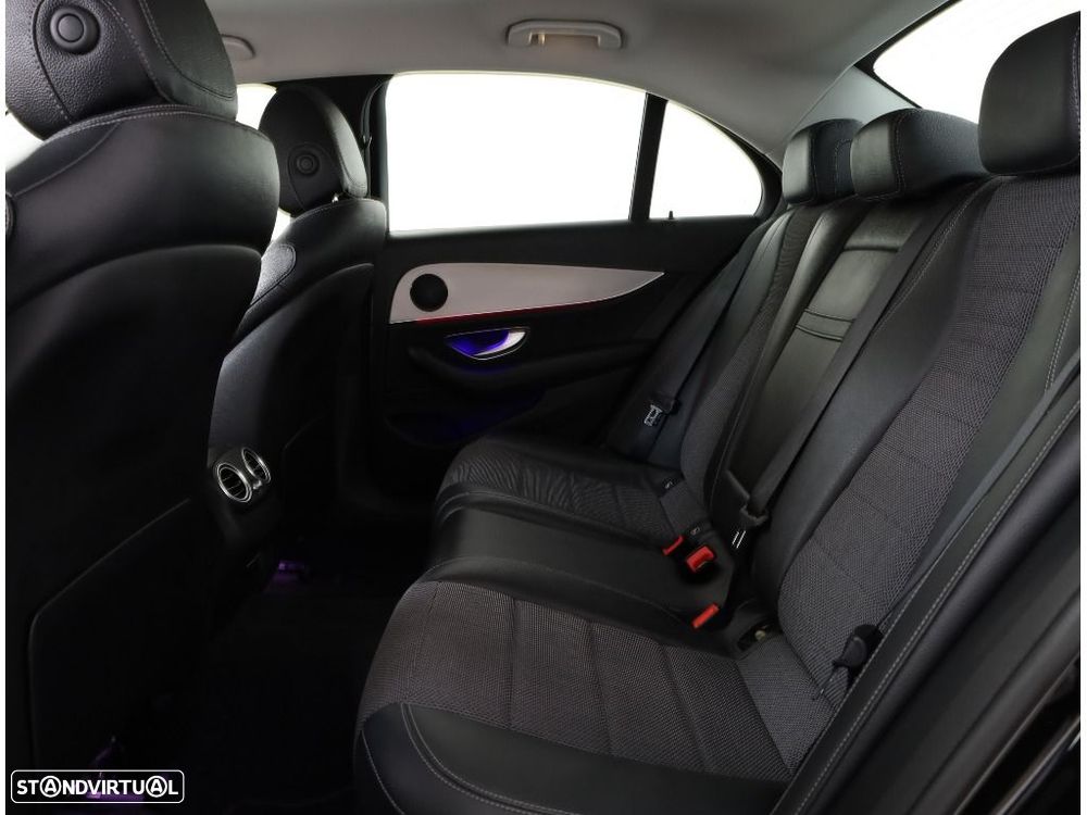 Mercedes-Benz E 220 d AMG Line - 20