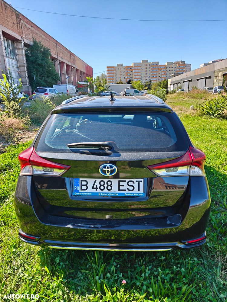 Toyota Auris - 11