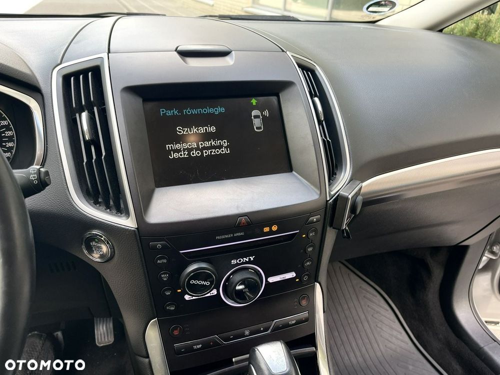Ford S-Max - 38