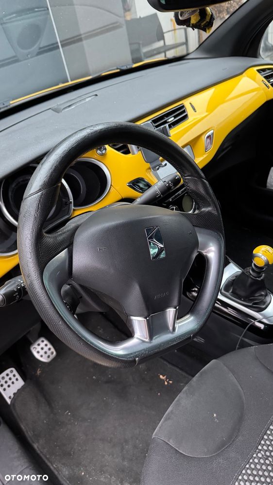 Citroën DS3 THP 155 SportChic - 8