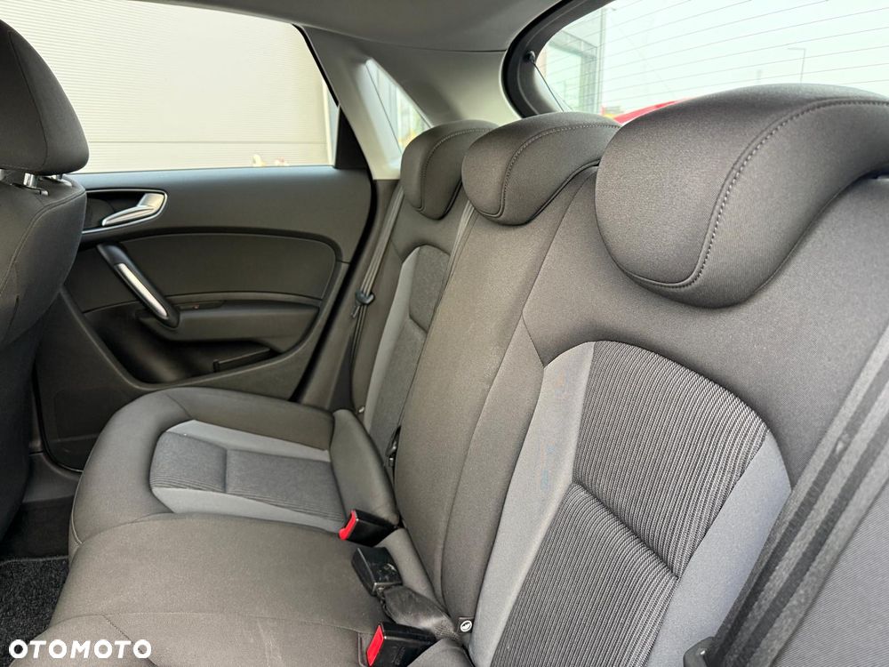 Audi A1 Sportback 1.4 TDI (ultra) design - 18