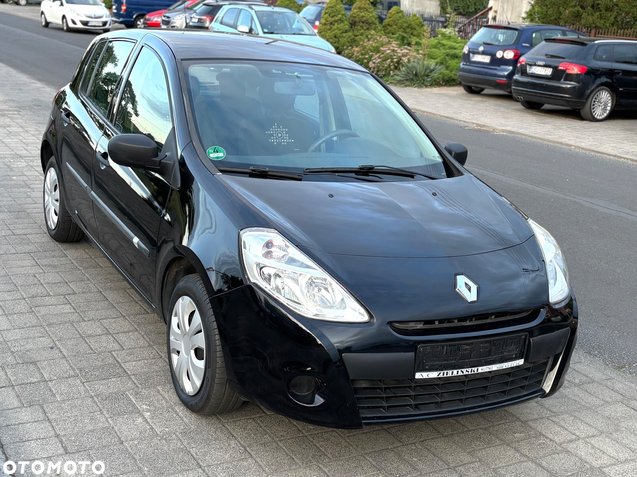 Renault Clio 1.2 16V 75 Yahoo - 17