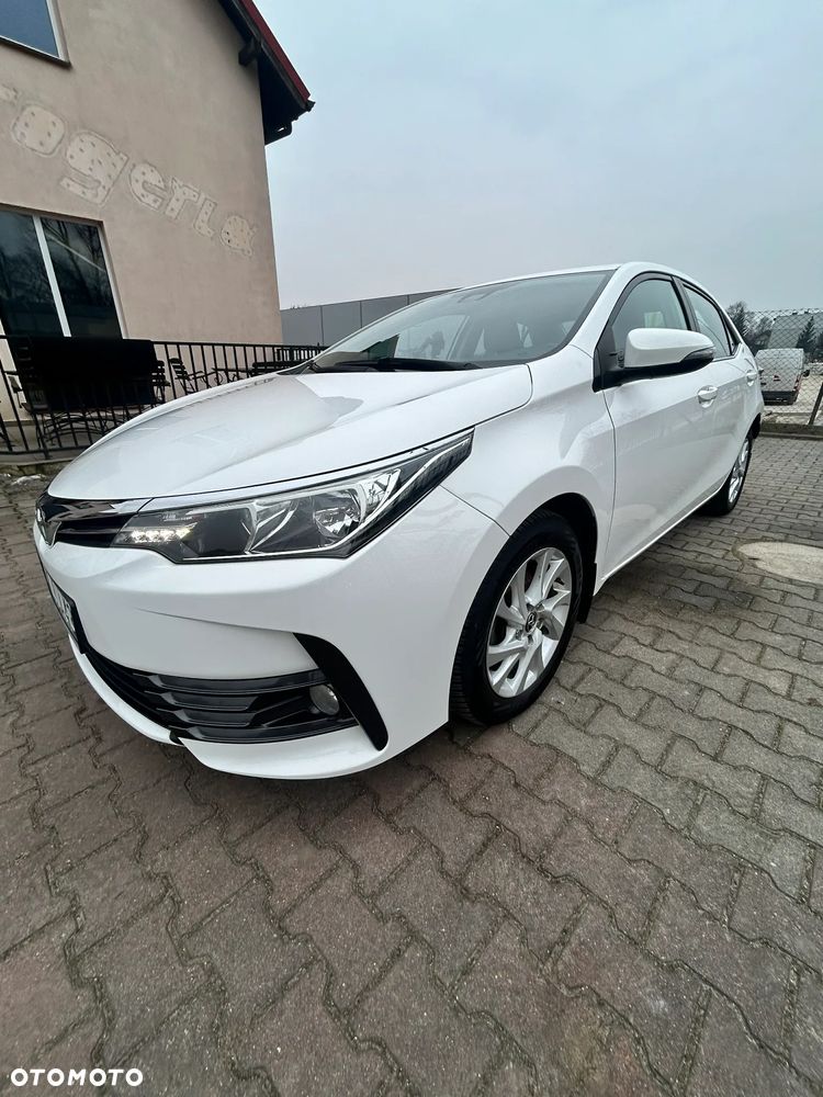 Toyota Corolla 1.6 Comfort - 6