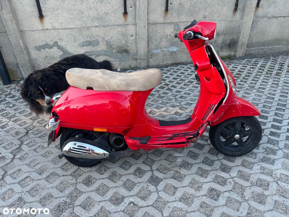 Piaggio Vespa - 2