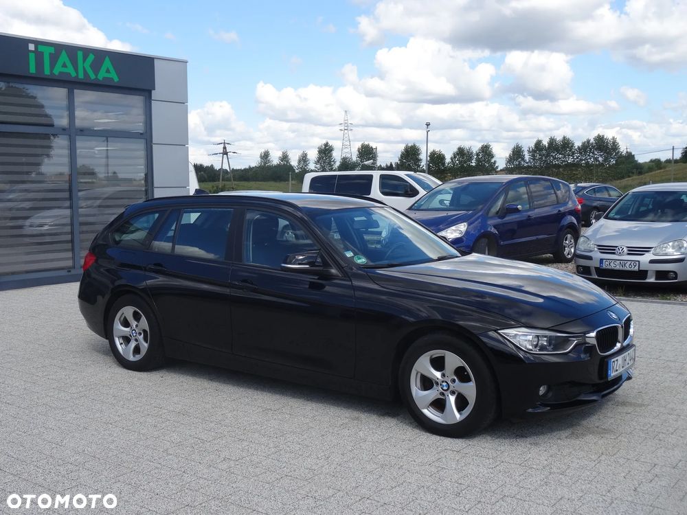 BMW Seria 3 320d Efficient Dynamics Edition Sport Line - 3