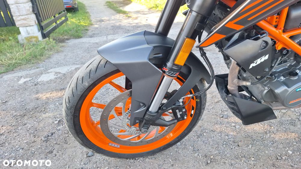 KTM Duke 125 - 16