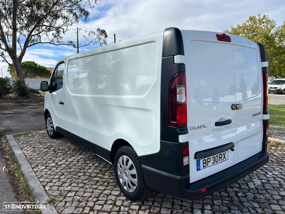 Renault Trafic L2H1 2.0 dci grand confort - 7