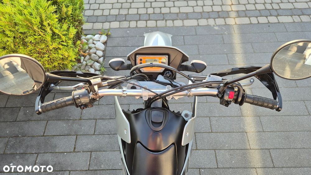 KTM LC - 16