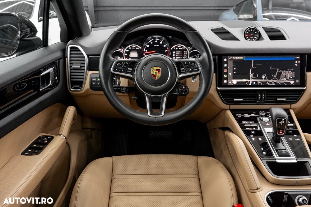Porsche Cayenne Coupe Standard - 11