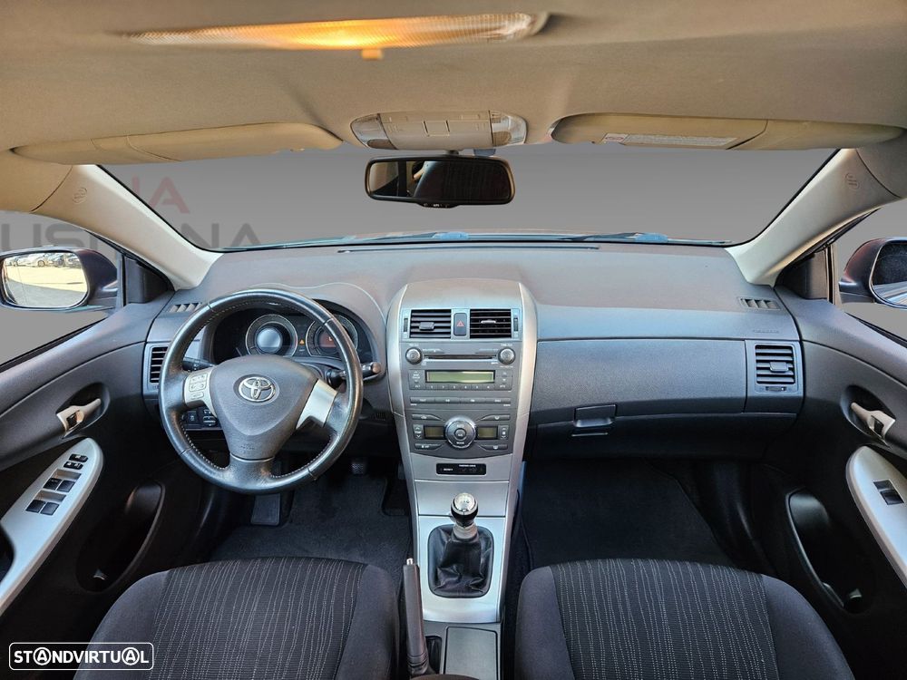 Toyota Corolla 1.4 D-4D - 16