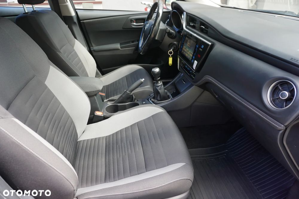 Toyota Auris 1.6 Comfort - 16