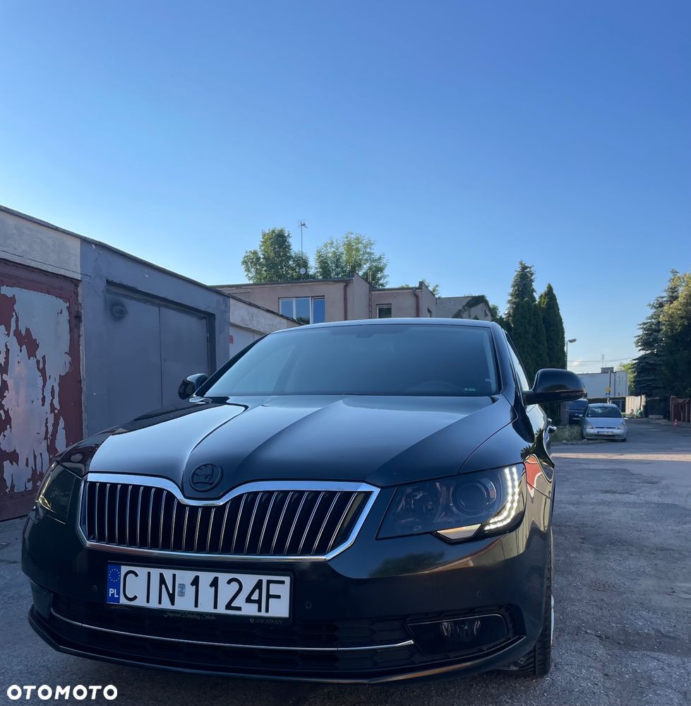 Skoda Superb 2.0 TDI Ambition - 8