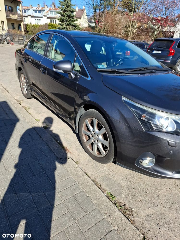 Toyota Avensis 1.8 Premium MS - 2