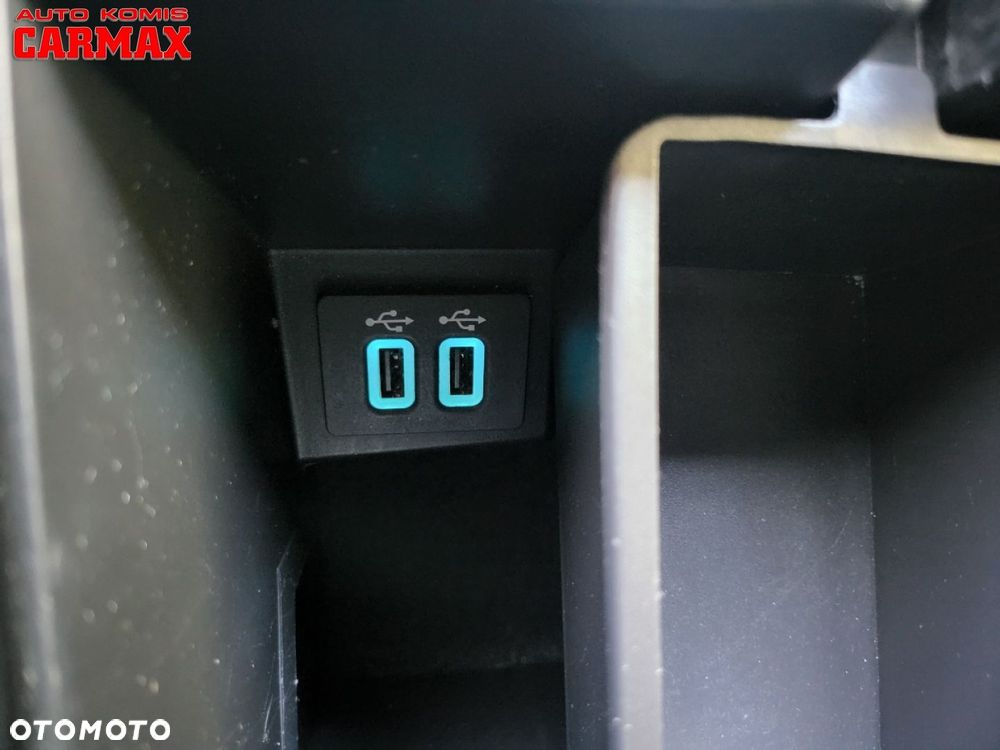 Ford Kuga 2.0 TDCi FWD ST-Line - 29