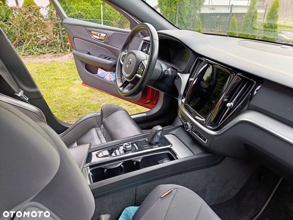 Volvo V60 B4 D Geartronic RDesign - 23