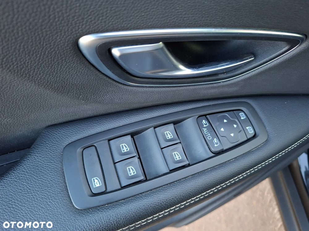 Renault Grand Scenic ENERGY TCe 140 LIMITED - 29