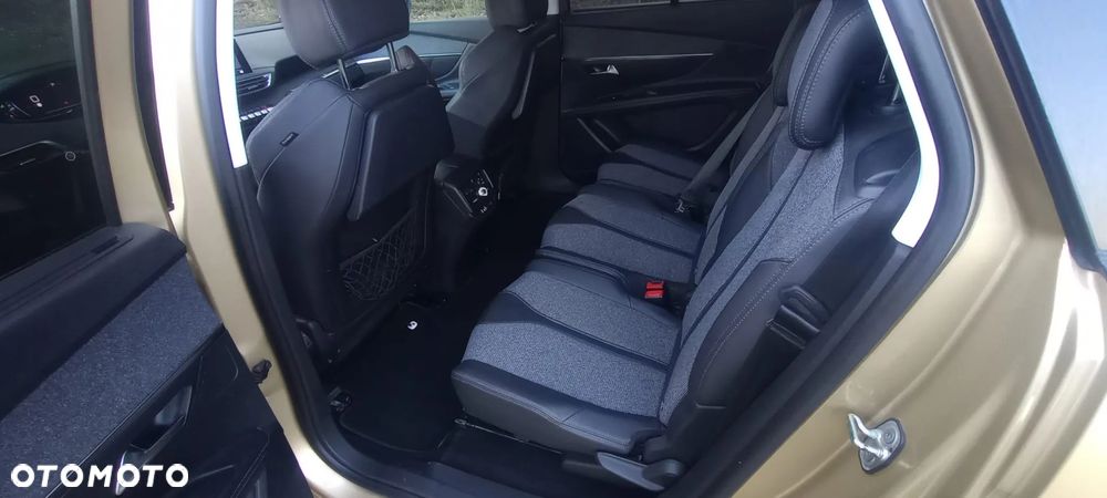 Peugeot 5008 1.6 BlueHDi Style 7os - 11
