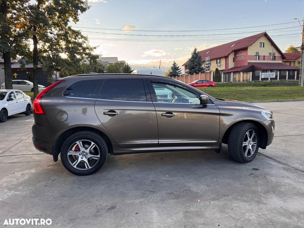 Volvo XC 60 - 4