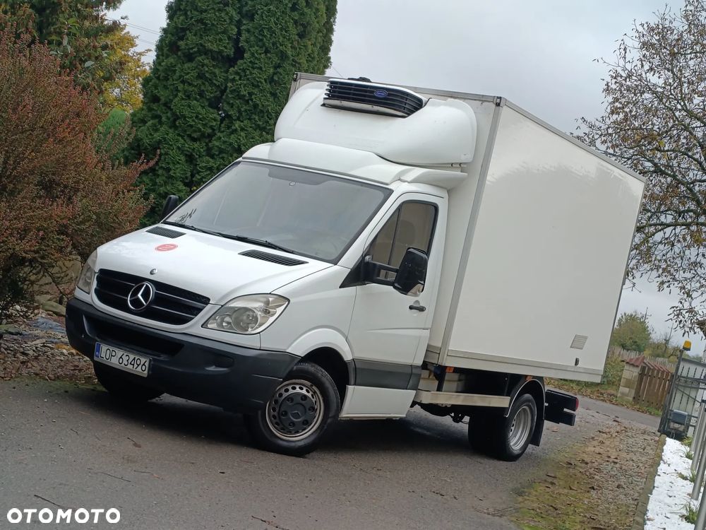Mercedes-Benz Sprinter - 13