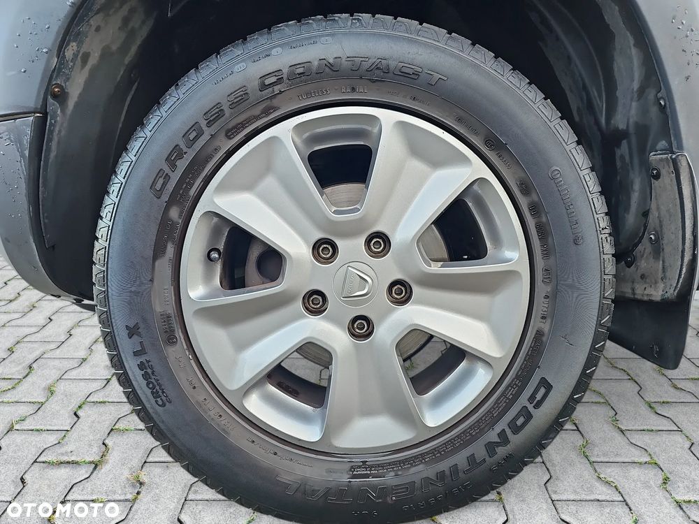 Dacia Duster 1.6 SCe Laureate S&S - 9