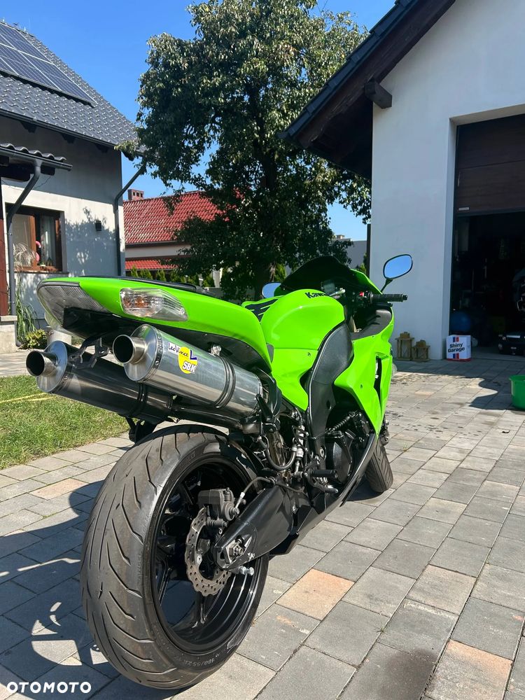 Kawasaki ZX - 2