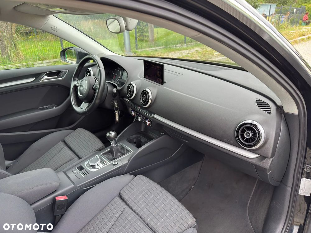 Audi A3 2.0 TDI (clean diesel) S line Sportpaket - 13