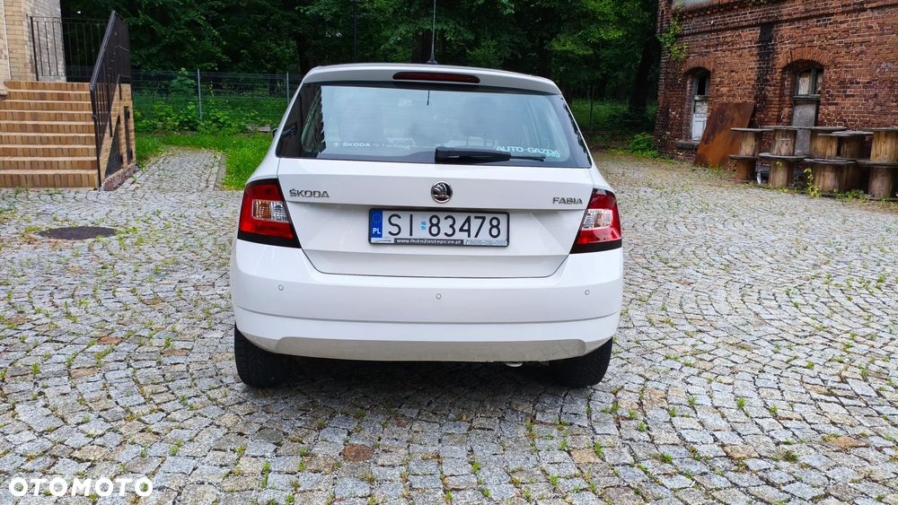 Skoda Fabia 1.0 Ambition - 4
