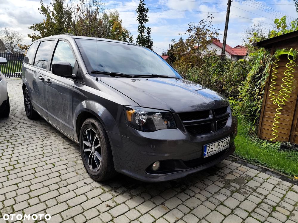 Dodge Grand Caravan 3.6 R/T - 8