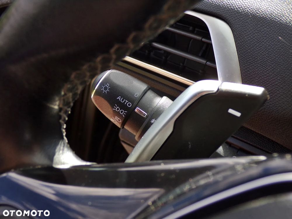 Peugeot 5008 PureTech 130 Stop & Start Allure - 19