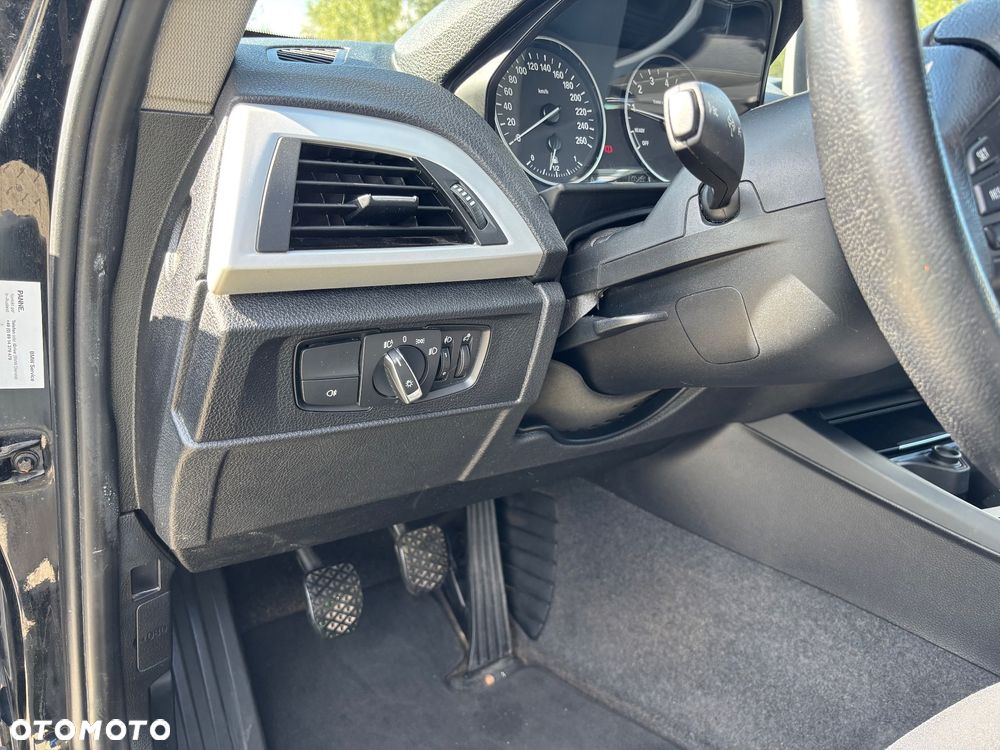 BMW Seria 1 116i - 22