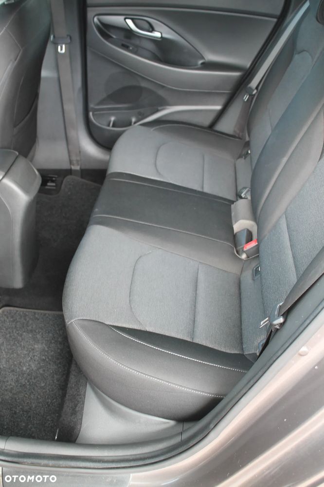 Hyundai i30 1.5 T-GDI 48V-Hybrid EDITION 30+ - 16