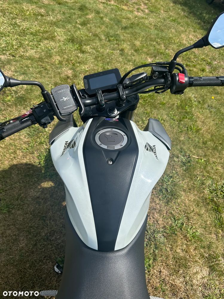 Honda CB - 8