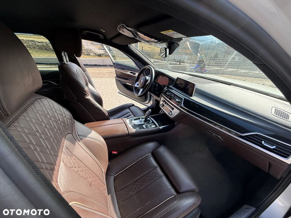 BMW Seria 7 - 17