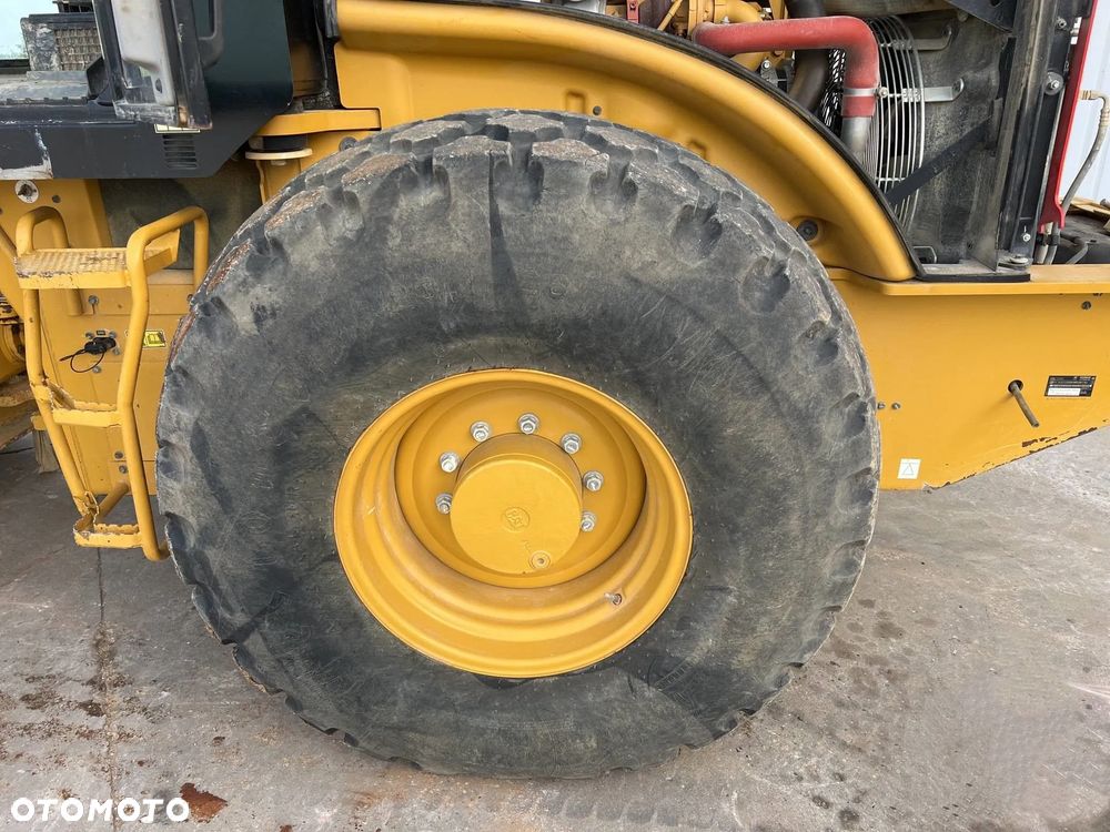 Caterpillar CAT CS68B Walec - 9