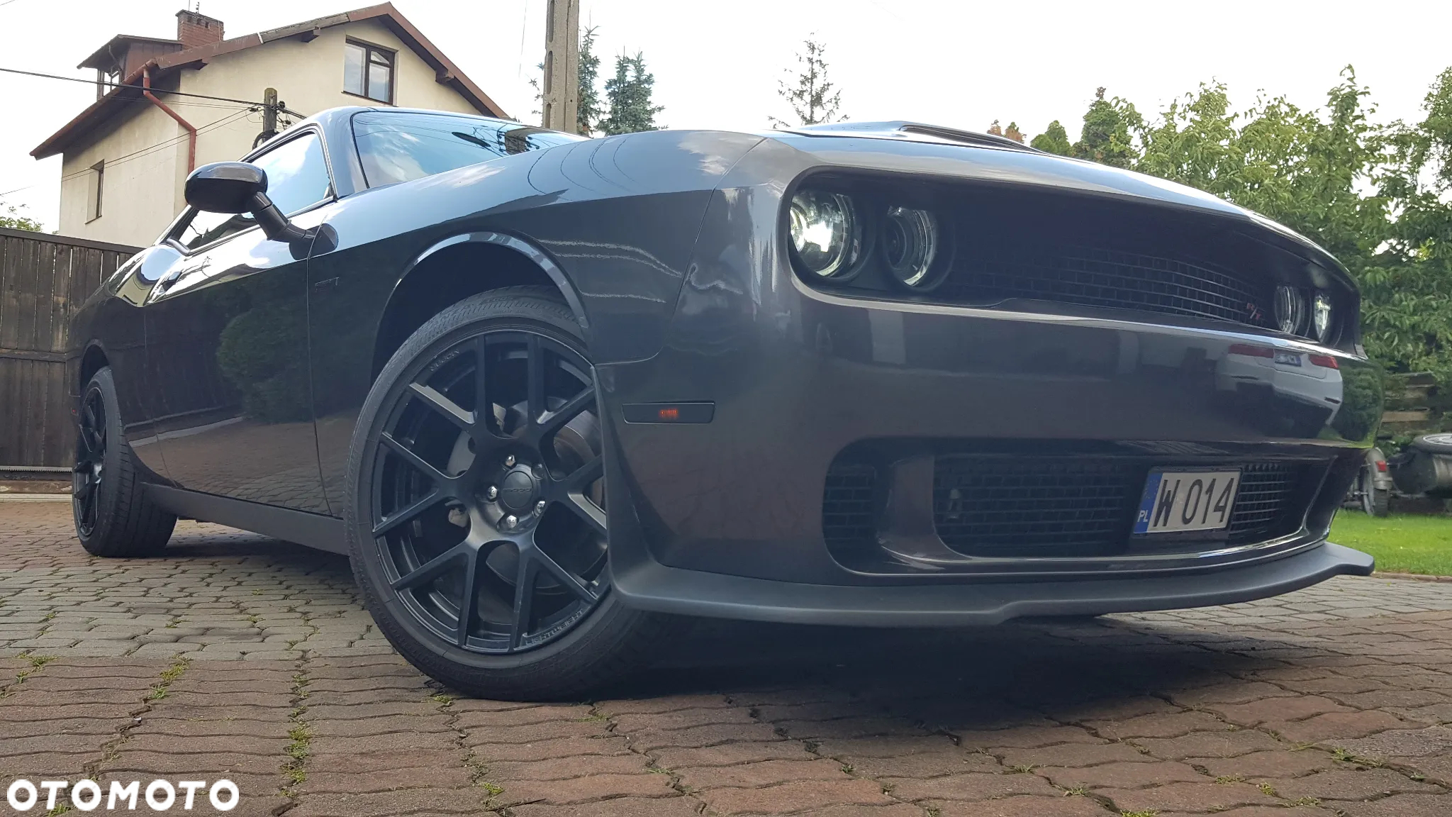 Dodge Challenger - 3