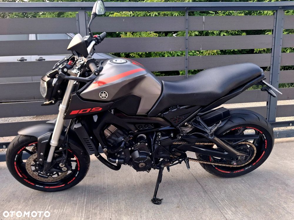 Yamaha MT - 2