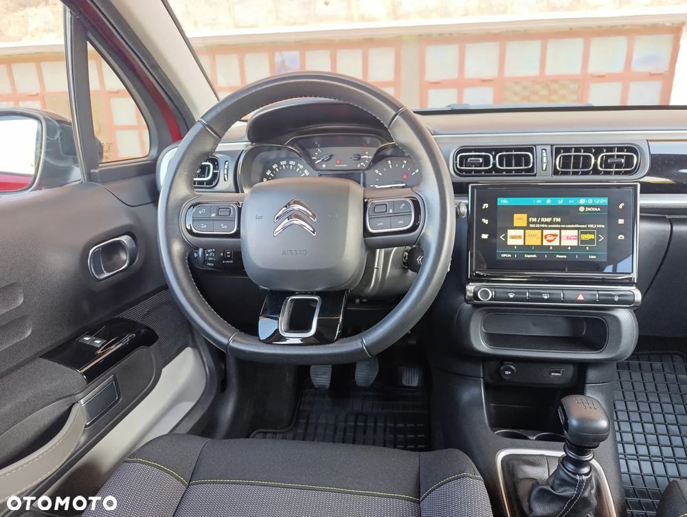 Citroën C3 1.2 PureTech Shine - 23