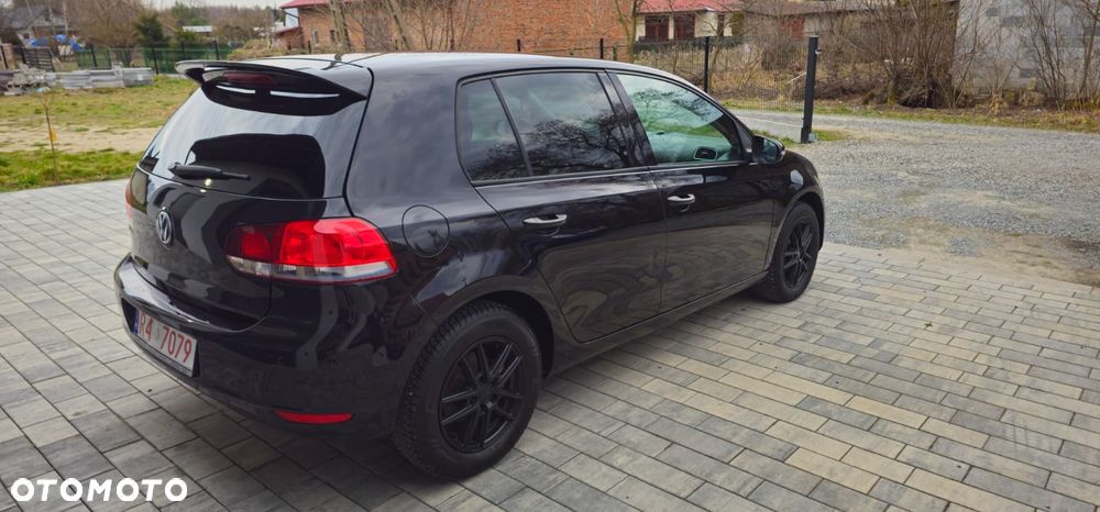 Volkswagen Golf - 11