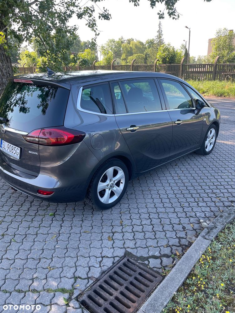 Opel Zafira - 9