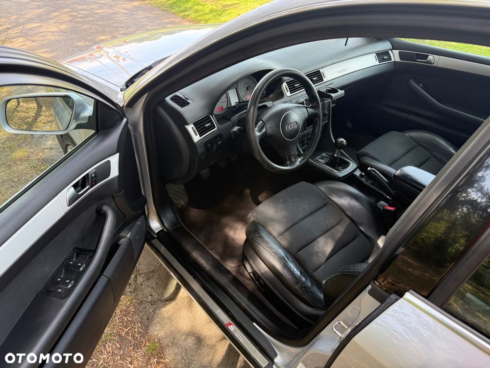 Audi A6 Avant 2.5 TDI Quattro - 12