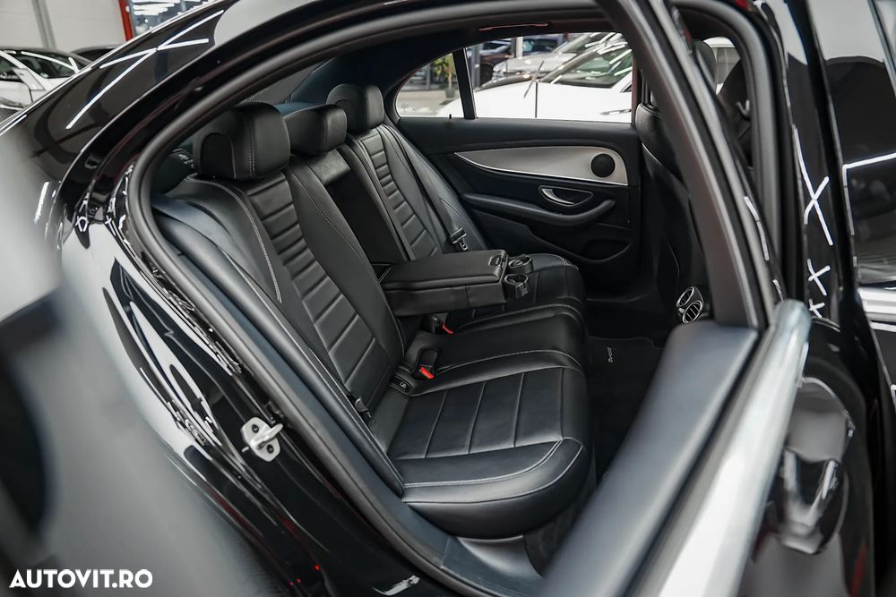 Mercedes-Benz E 300 d 4MATIC MHEV - 13