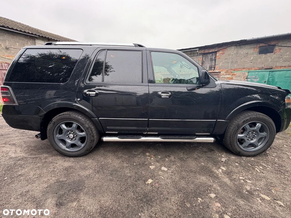 Ford Expedition - 17