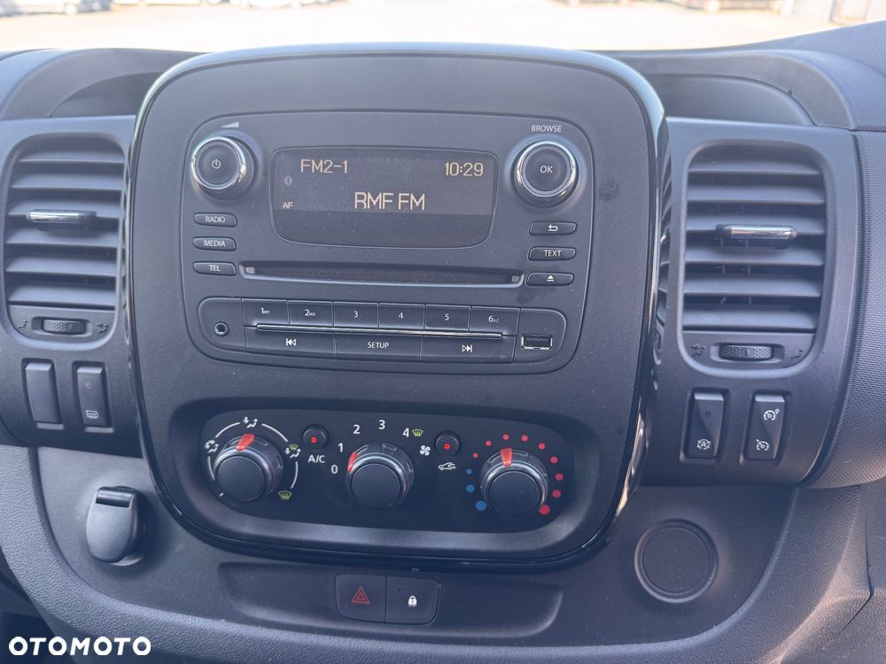 Opel Vivaro Trafic - 29