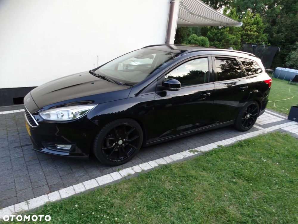 Ford Focus - 23