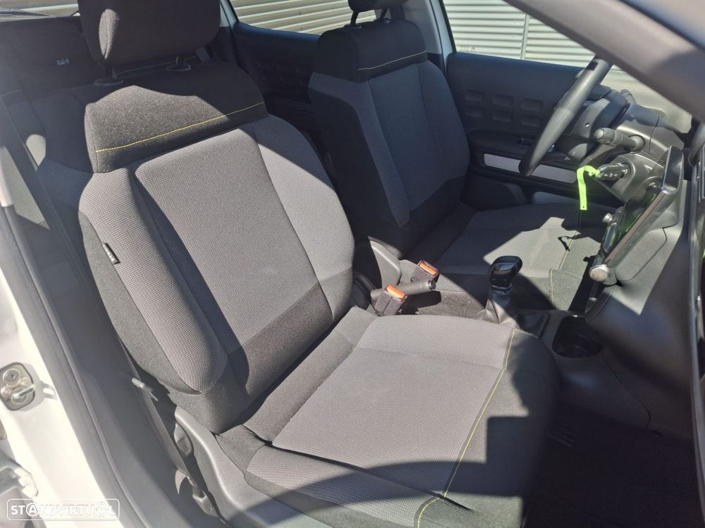 Citroën C3 1.2 PureTech Shine - 25
