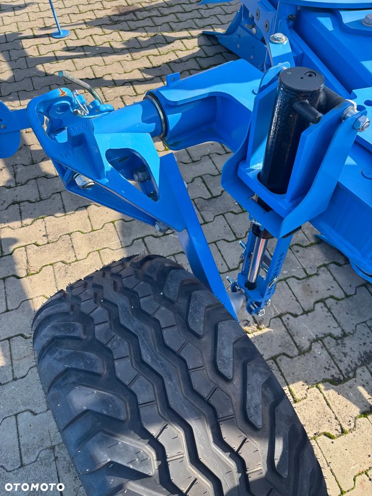 Lemken JUWEL 8 M V X 4+1 / 100 - 4