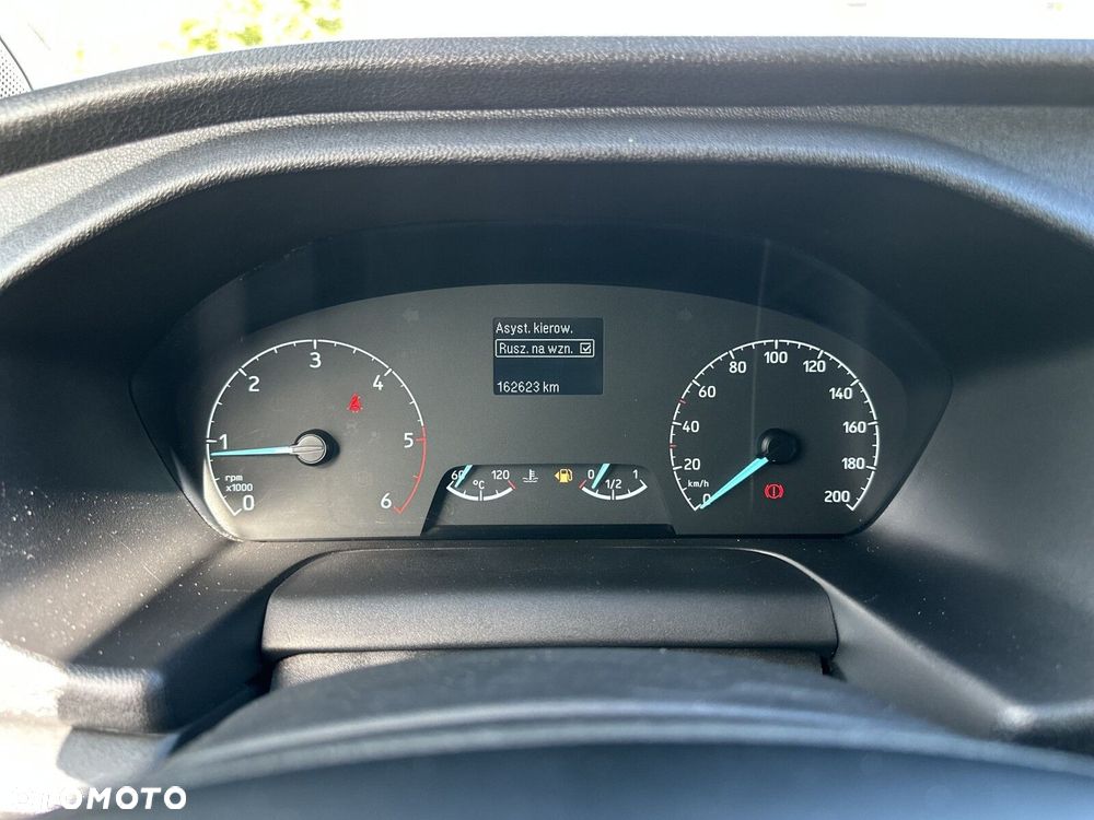 Ford Tourneo Custom 2.0 EcoBlue L2 Trend - 22