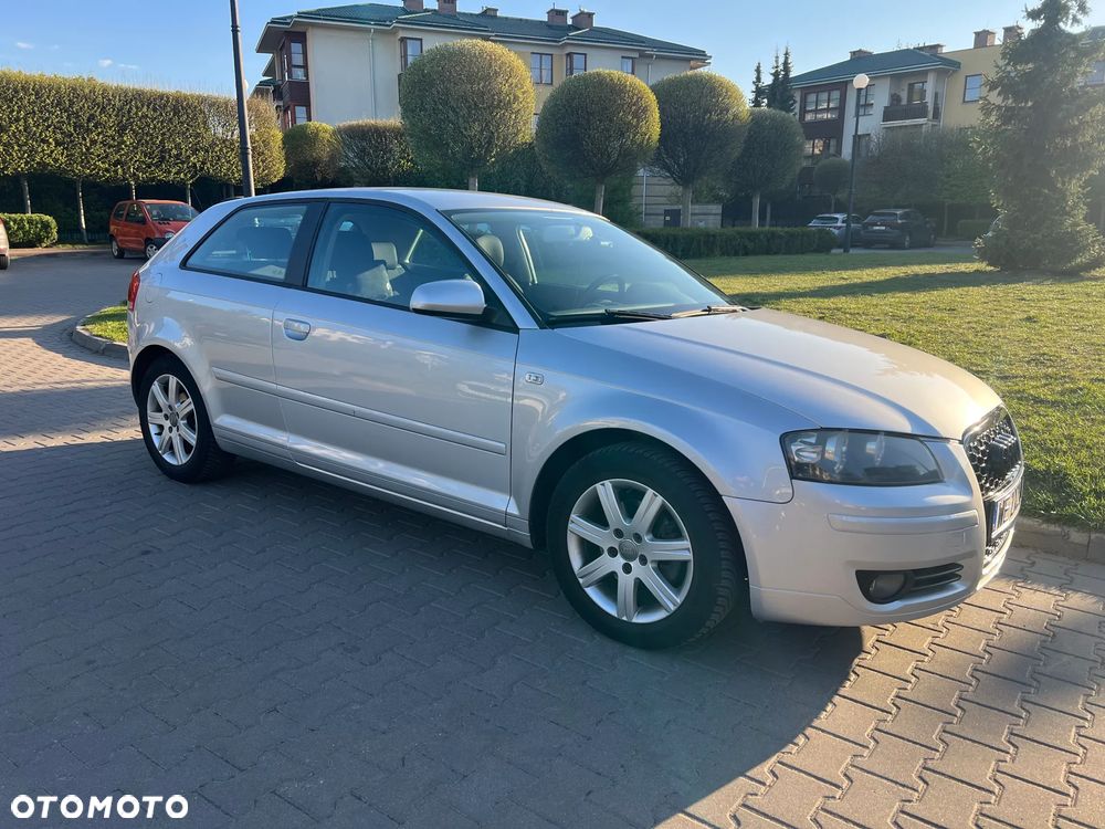 Audi A3 3-drzwiowe 1.4 TFSI Ambiente - 3
